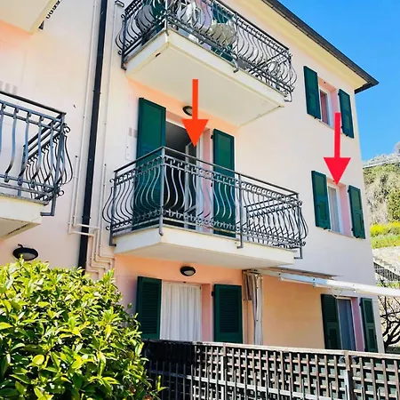 Grazioso Con Garage Vicino Alla Ciclabile Apartamento Riva Ligure