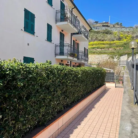 Grazioso Con Garage Vicino Alla Ciclabile